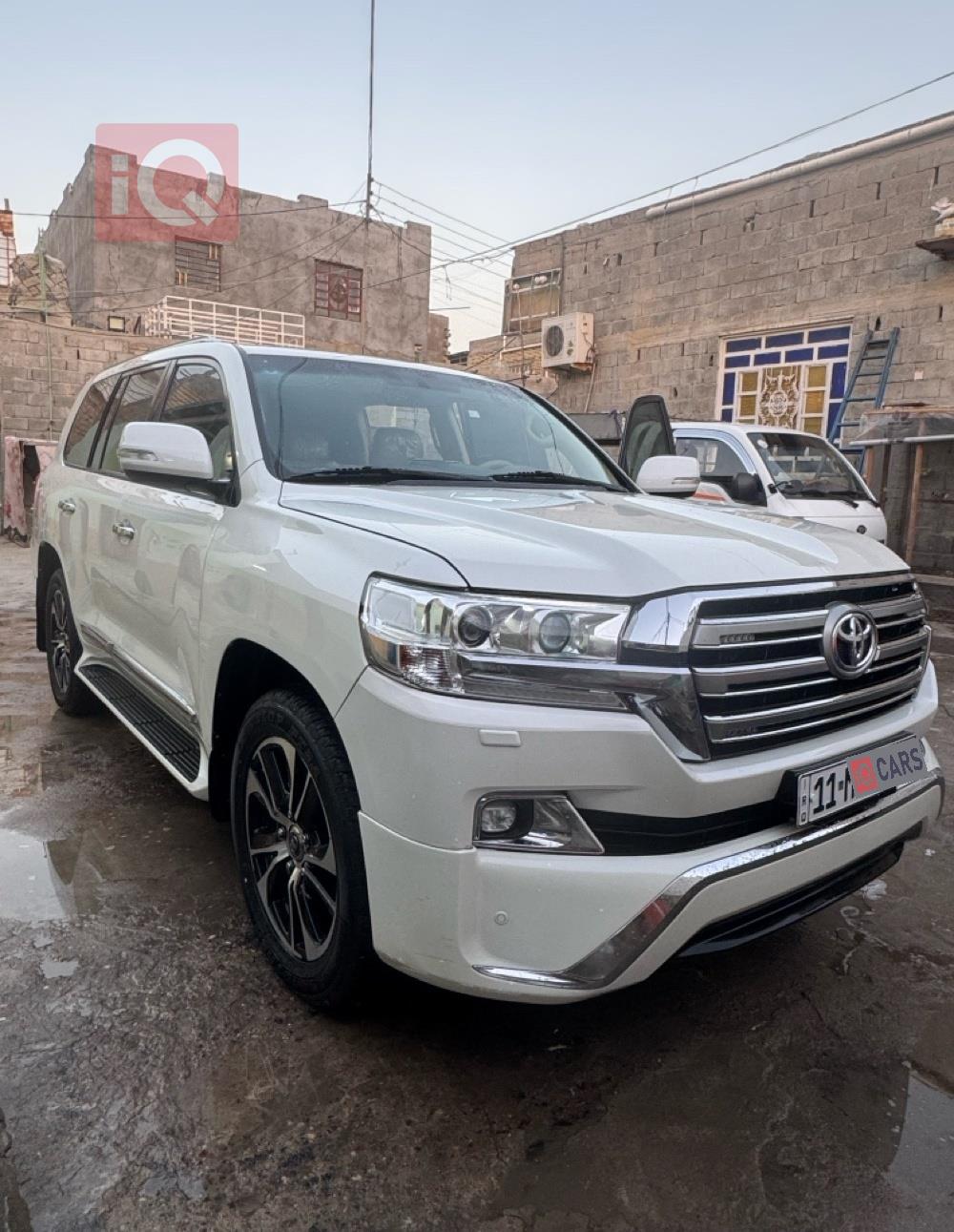 تويوتا لاندكروزر